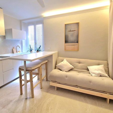 Lecco Antico Pozzo - Modern Suite Bagian luar foto