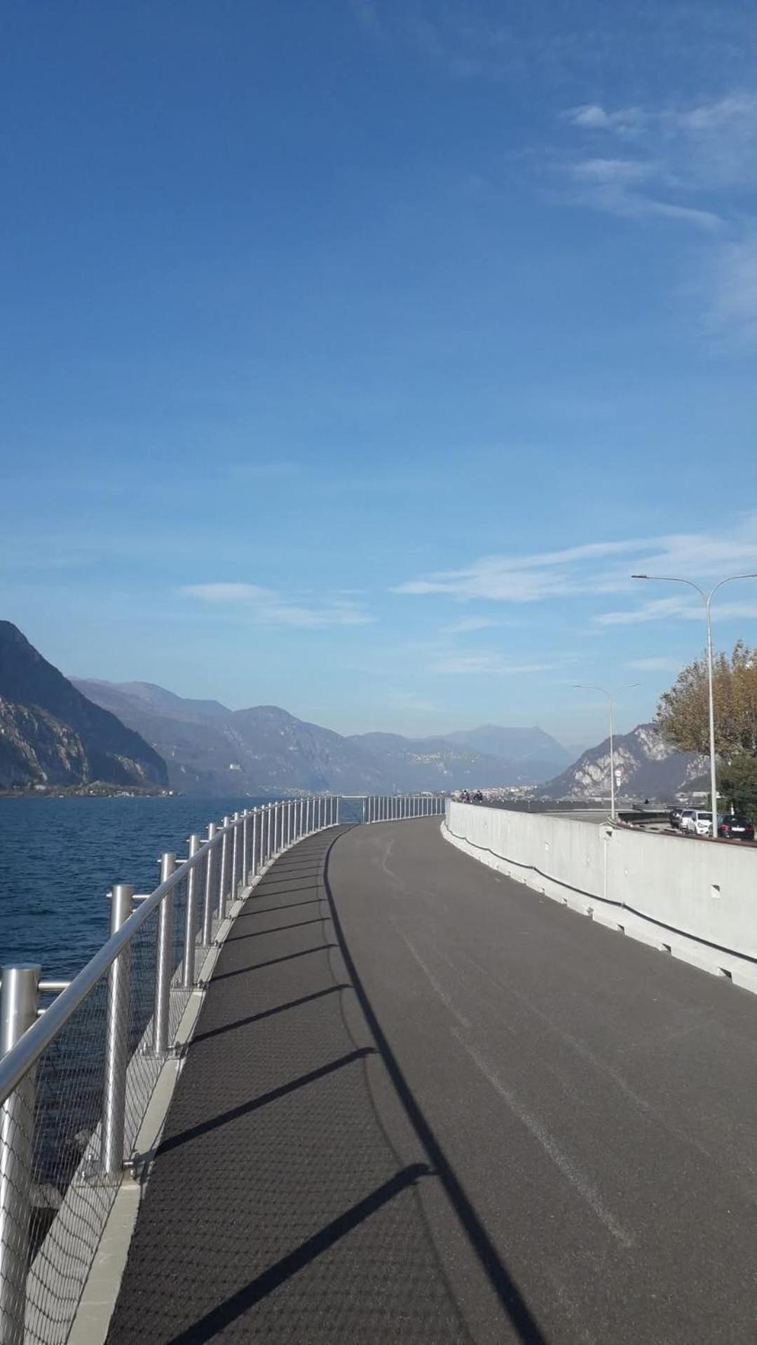 Lecco Antico Pozzo - Modern Suite Bagian luar foto